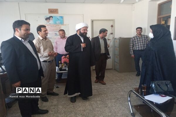 بازدید نماینده ترشیز از اداره آموزش و پرورش کاشمر