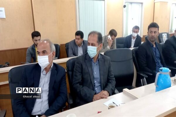 جلسه کارگروه توسعه، برنامه‌ریزی و عمران در شهرستان محمودآباد
