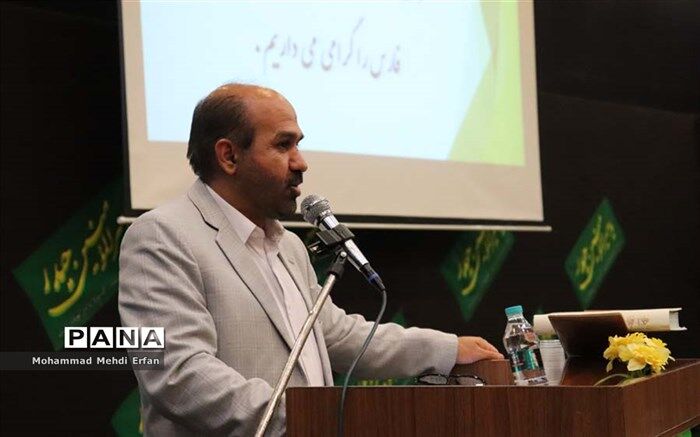 شعار اولویت پرورش برآموزش باید به عمل تبدیل شود