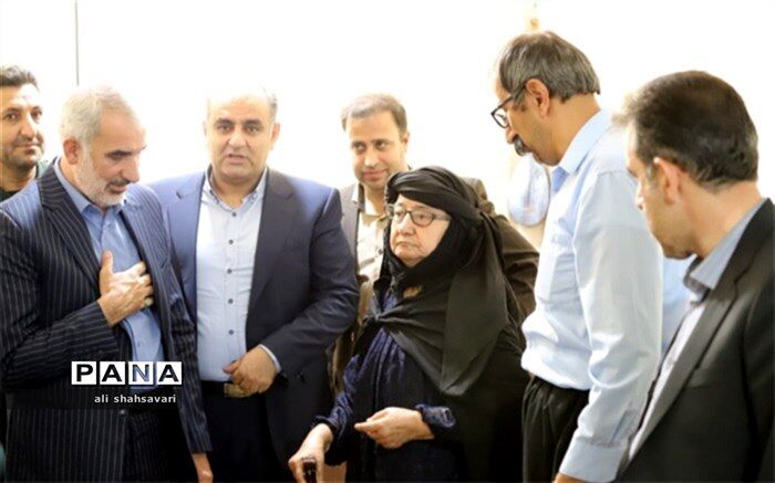 دعای خیر مادران شهدا، سرمایه عظیم دولتمردان است