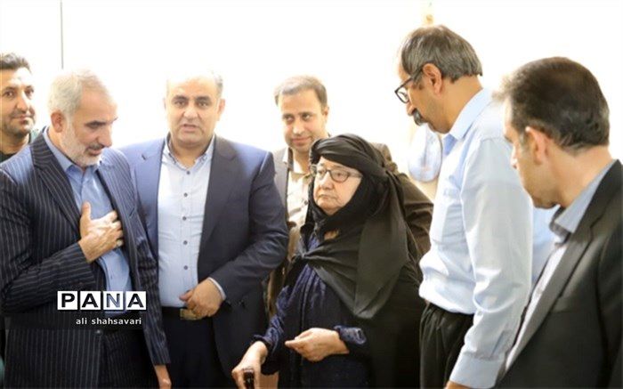 دعای خیر مادران شهدا، سرمایه عظیم دولتمردان است