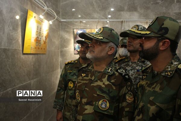 افتتاح نگارخانه مقاومت و برگزاری نشست تشریح یادواره شهدای ارتش در قم