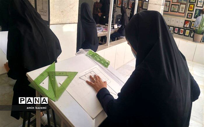 فرزانه دلیر: مشاوران متخصص آموزش‌وپرورش هنرستان‌ها را به دانش‌آموزان معرفی کنند