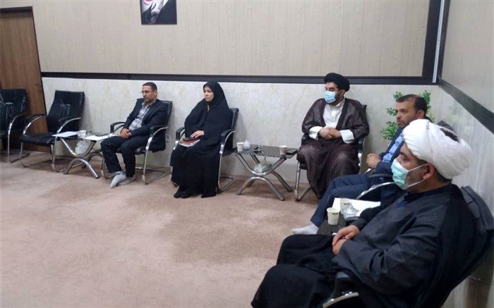 اتحاد و همبستگی بین دانش‌آموزان، از آثار برگزاری نماز جماعت در مدارس است