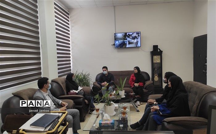مجلس دانش‌آموزی محل پاسخگویی به مسائل و مشکلات دانش‌آموزان و تلاش برای حل آن‌هاست