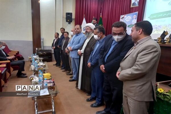 تجلیل از تولیدکنندگان بخش کشاورزی کاشمر و کوهسرخ
