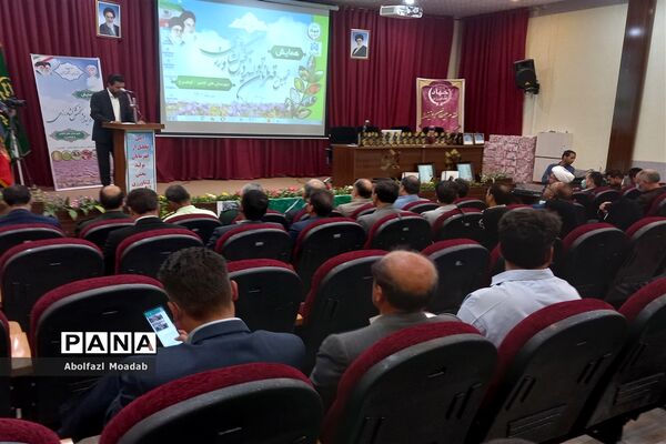 تجلیل از تولیدکنندگان بخش کشاورزی کاشمر و کوهسرخ