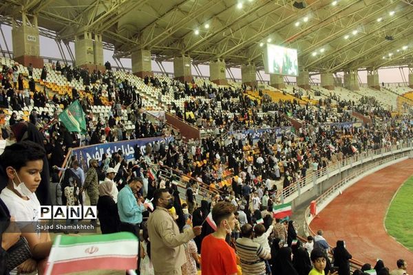 اجتماع غدیری‌ها و اجرای سرود سلام فرمانده در اهواز