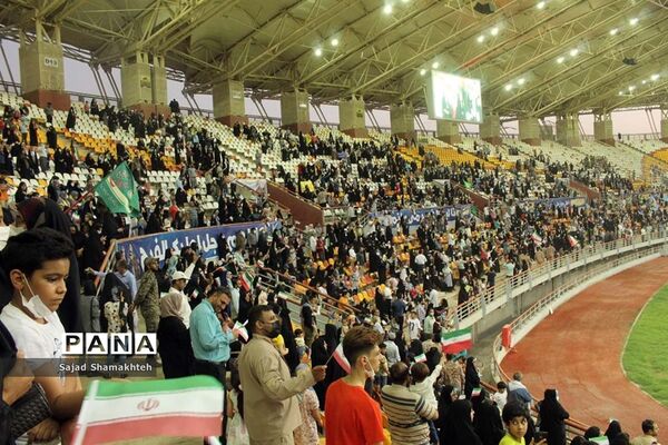 اجتماع غدیری‌ها و اجرای سرود سلام فرمانده در اهواز