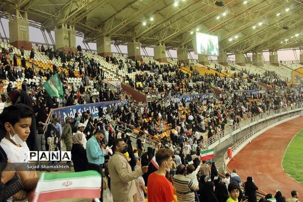 اجتماع غدیری‌ها و اجرای سرود سلام فرمانده در اهواز