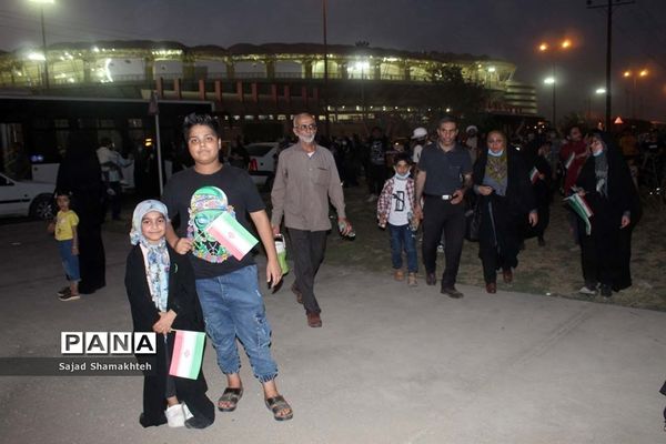 اجتماع غدیری‌ها و اجرای سرود سلام فرمانده در اهواز