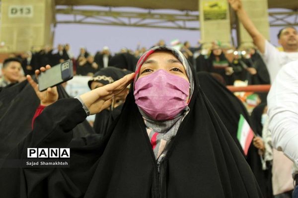 اجتماع غدیری‌ها و اجرای سرود سلام فرمانده در اهواز