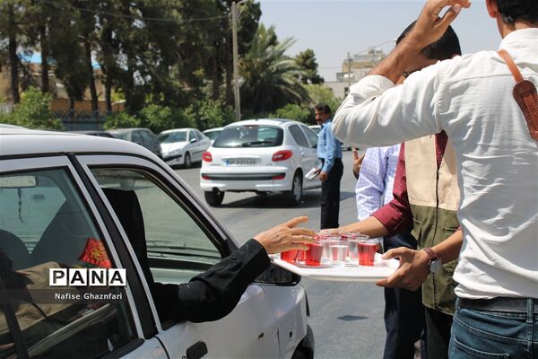 برپایی موکب دانش‌آموزی و فرهنگیان به‌مناسبت عید غدیر در شیراز