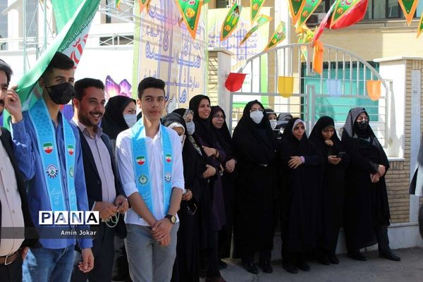 برپایی موکب مرکزی فرهنگیان و دانش‌آموزان استان فارس