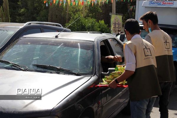 برپایی موکب مرکزی فرهنگیان و دانش‌آموزان استان فارس