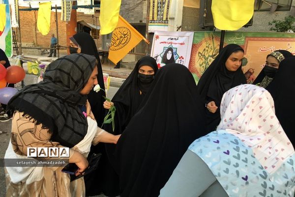 موکب مجلس دانش‌آموزی دختران شهرستان گلوگاه در شب عید غدیر