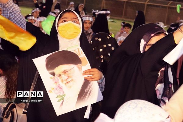 جشن بزرگ غدیر با اجرای سرود سلام فرمانده در امیدیه