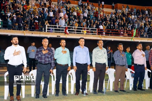 جشن بزرگ غدیر با اجرای سرود سلام فرمانده در امیدیه