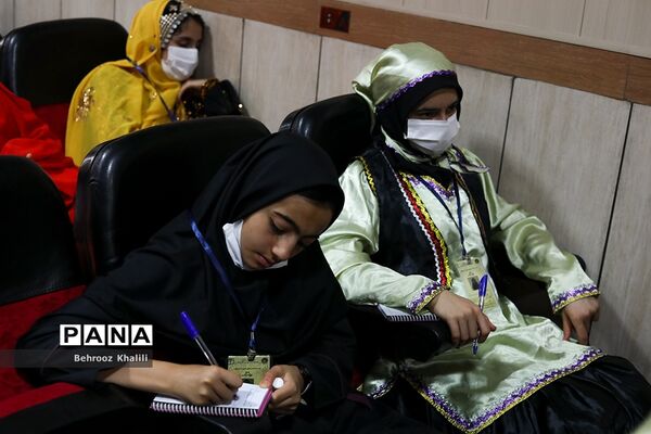 برگزاری کلاس‌ها و دوره‌های آموزشی ویژه دانش‌آموزان عشایر کشور در اردوگاه ثامن الحجج مشهد مقدس