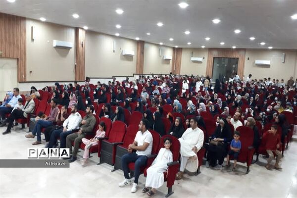 تقدیر از فرهنگیان، دانش‌آموزان و پیشتازان  شادگانی در جشن عید غدیر