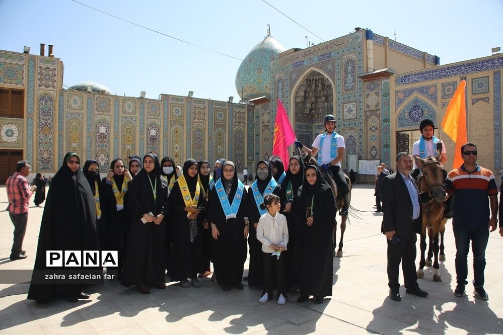 برپایی ۴ موکب توسط دانش‌آموزان پیشتاز سازمان دانش‌آموزی فارس در روز عید غدیر در حرم شاهچراغ (ع)