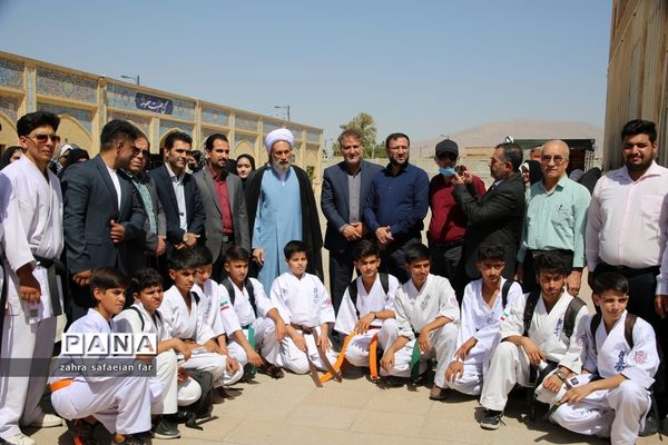 برپایی ۴ موکب توسط دانش‌آموزان پیشتاز سازمان دانش‌آموزی فارس در روز عید غدیر در حرم شاهچراغ (ع)