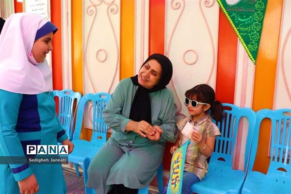 حضور پرشور دهه نودی‌های آباده در برپایی جشن عید غدیر