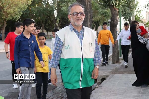 حضور پرشور دهه نودی‌های آباده در برپایی جشن عید غدیر
