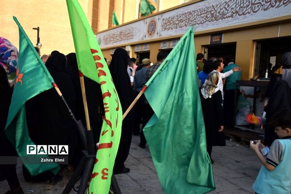 اجتماع بزرگ غدیریون تبریز در سنگ فرش مصلی