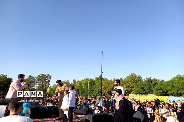 طنین سلام فرمانده در اجتماع غدیریان تربت جام