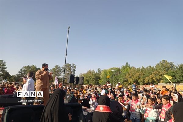 طنین سلام فرمانده در اجتماع غدیریان تربت جام