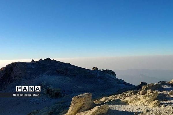 طبیعت زیبای قله دماوند