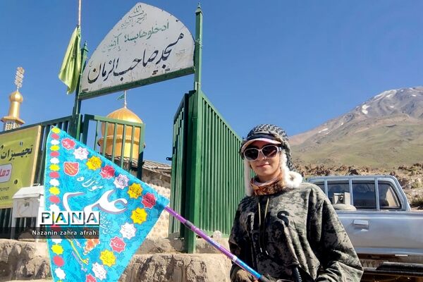 صعود خبرنگار پانای رودهن، به بام ایران