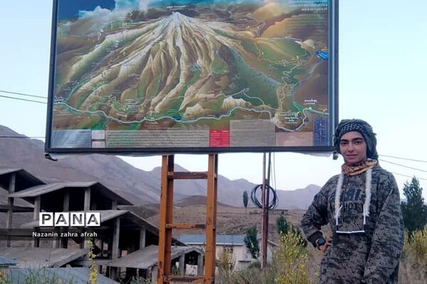 صعود خبرنگار پانای رودهن، به بام ایران