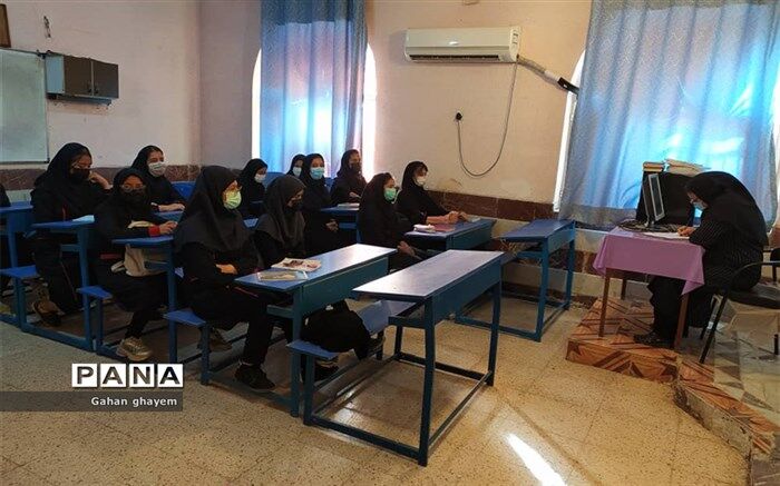 برگزاری طرح تعمیق و تثبیت یادگیری و جبران افت تحصیلی در مدارس متوسطه آبادان