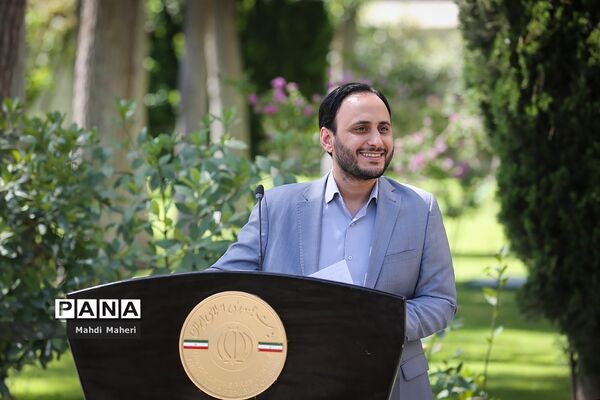 حاشیه جلسه هیات دولت