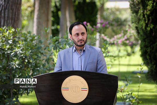 حاشیه جلسه هیات دولت