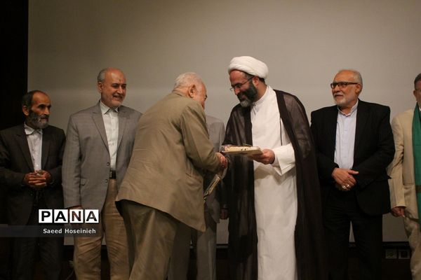 برگزاری همایش مدیران هیات مذهبی و شهدای سادات در قم
