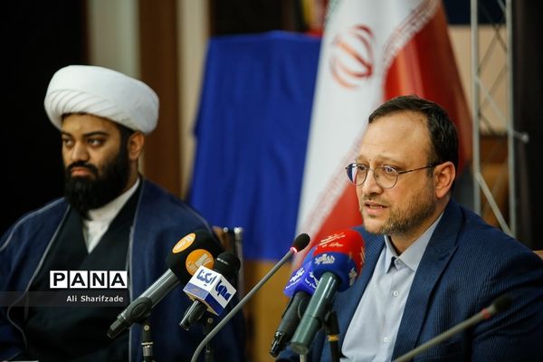 نشست خبری تشریح برنامه‌های بیستمین رویداد عطر سیب