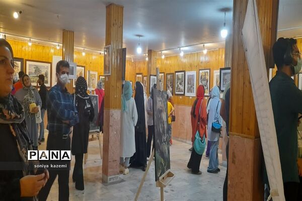 نمایشگاه هنرهای تجسمی در ساری