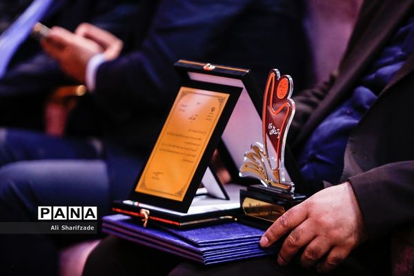 اختتامیه سیزدهمین المپیاد دانش‌آموزی علوم و فناوری نانو