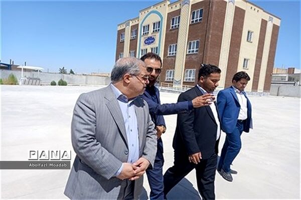 بازدید از پروژه‌های نیم تمام مشارکتی آموزش و پرورش کاشمر
