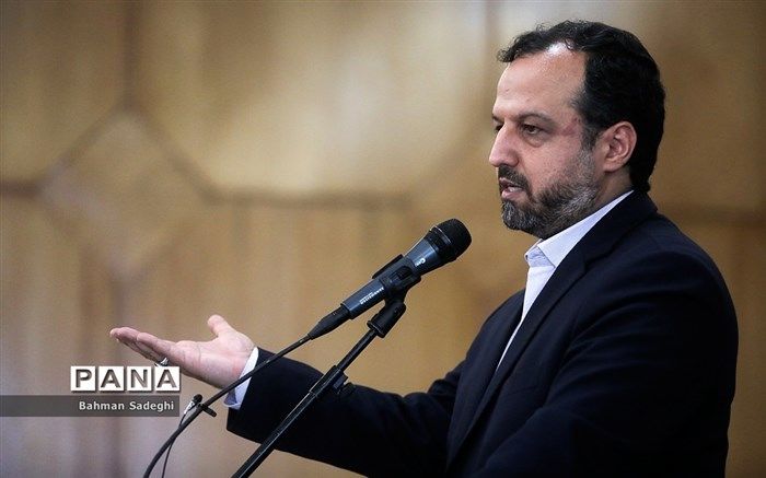 برنامه دولت کمک به رفع نیازهای مردم به وسیله تسهیلات قرض‌الحسنه است