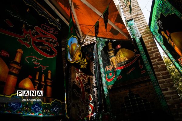 استقبال از ماه محرم در بازار تهران