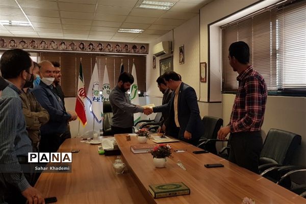 تکریم و معارفه سرپرست معاونت اداری مالی سازمان دانش‌آموزی فارس