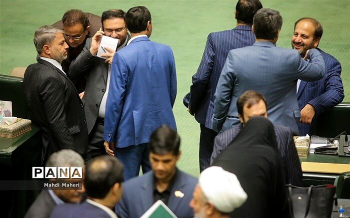 تصویب کلیات طرح اصلاح قانون حمایت از نوسازی بافت‌های فرسوده پیرامون حرمین امام رضا(ع) و حضرت معصومه(س)