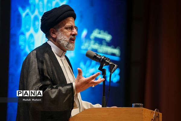 دیدار پژوهشگران و مدیران جهاد دانشگاهی با رئیس‌جمهور