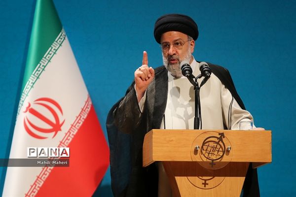 دیدار پژوهشگران و مدیران جهاد دانشگاهی با رئیس‌جمهور