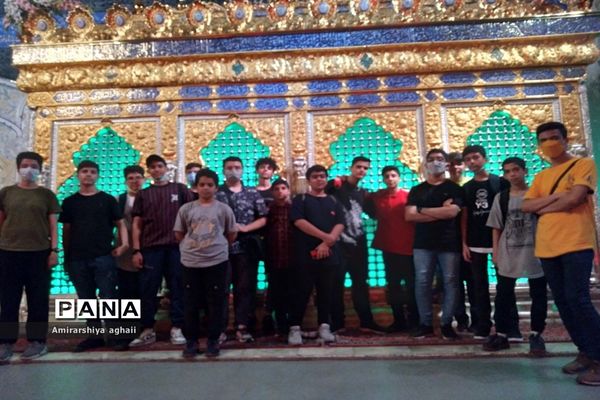 بازدید دانش‌آموزان منطقه ۱۳ در سالروز عملیات افتخار آفرین مرصاد از موزه ملی دفاع مقدس
