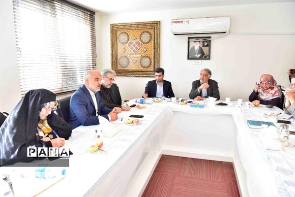 نذر تخصص و غربالگری دانش‌آموزان